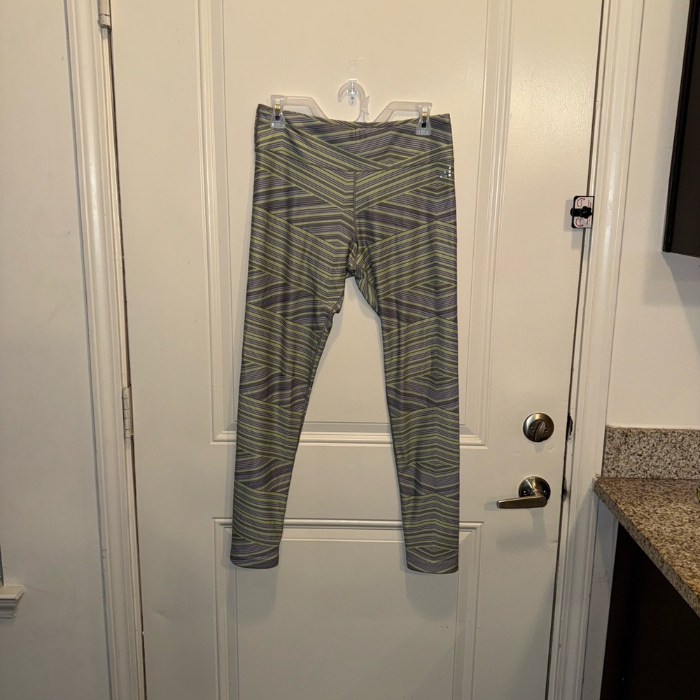 BCG women’s Leggings in Gray and Green